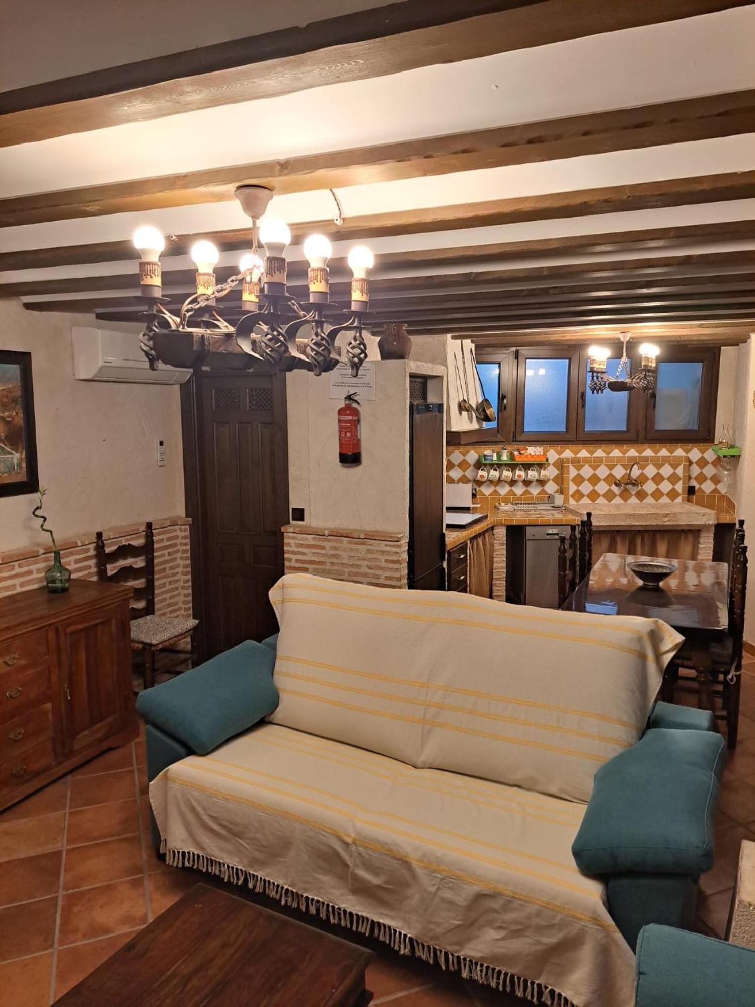 Casa Rural La Bodega, Ofrece Cata De Vino Gratis 호르세 외부 사진