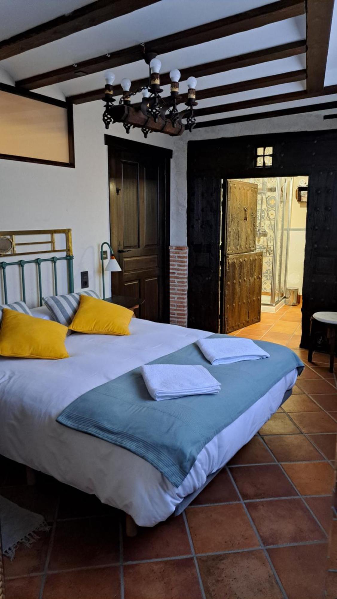 Casa Rural La Bodega, Ofrece Cata De Vino Gratis 호르세 외부 사진